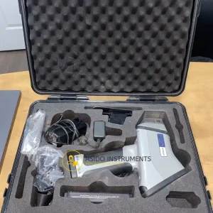 Hitachi X-MET8000 Optimum XRF Analyzer